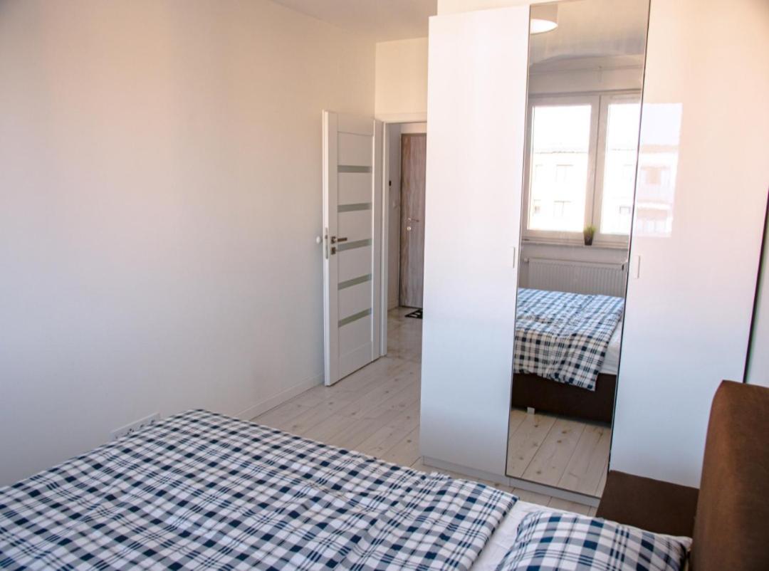 Apartment Klobucka Варшава Екстер'єр фото